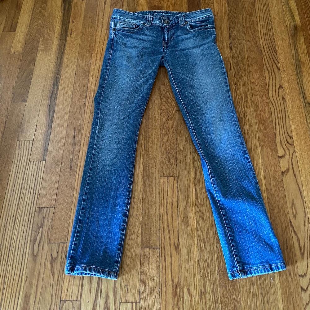 GUESS JEANS